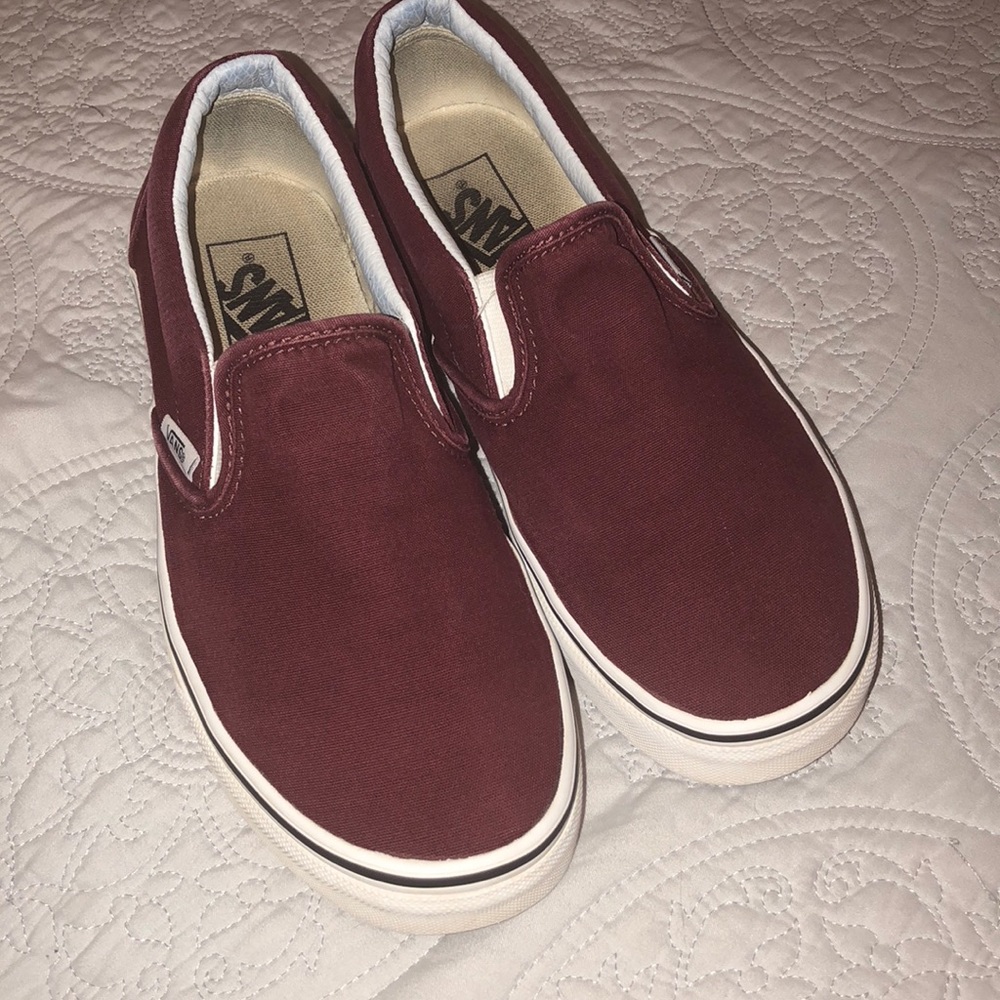 Maroon Vans (no lace, slip on)
